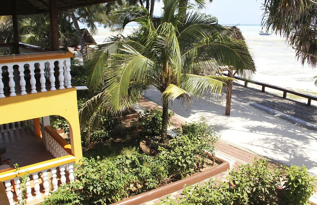Mnarani Beach Cottages-1