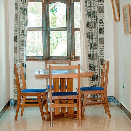 Mnarani Beach Cottages-2